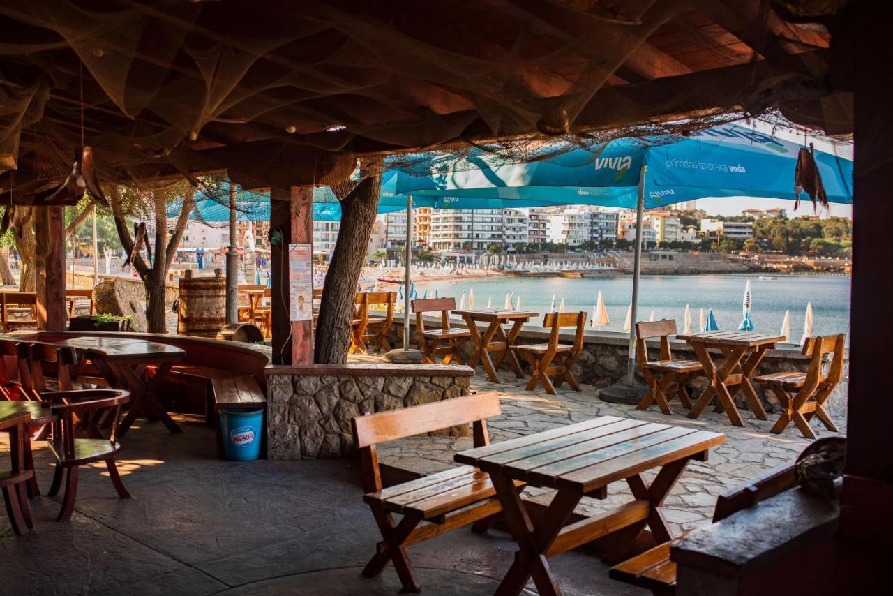 David Lux Beach Rooms Dobra Voda Exteriér fotografie
