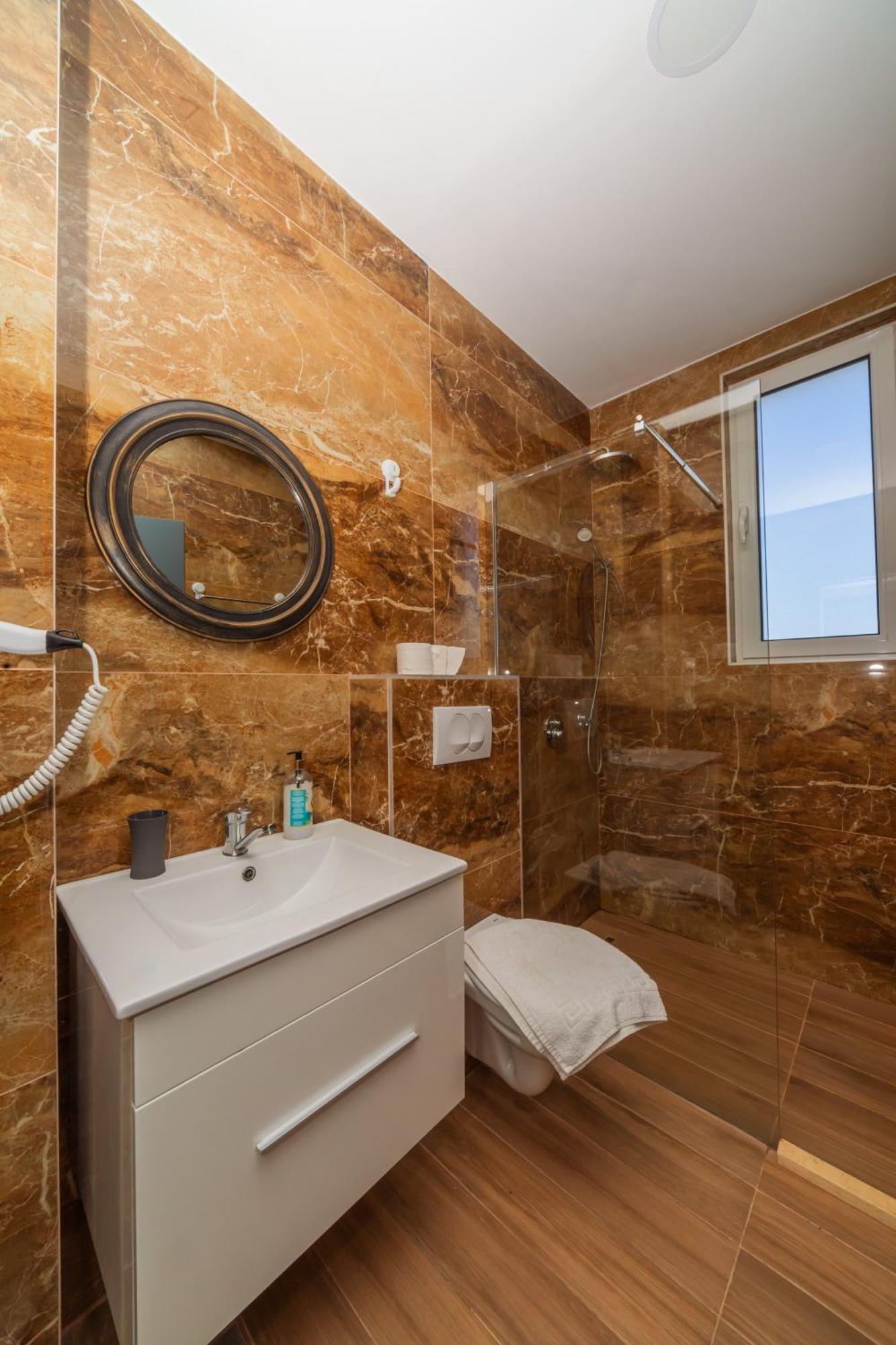 David Lux Beach Rooms Dobra Voda Exteriér fotografie