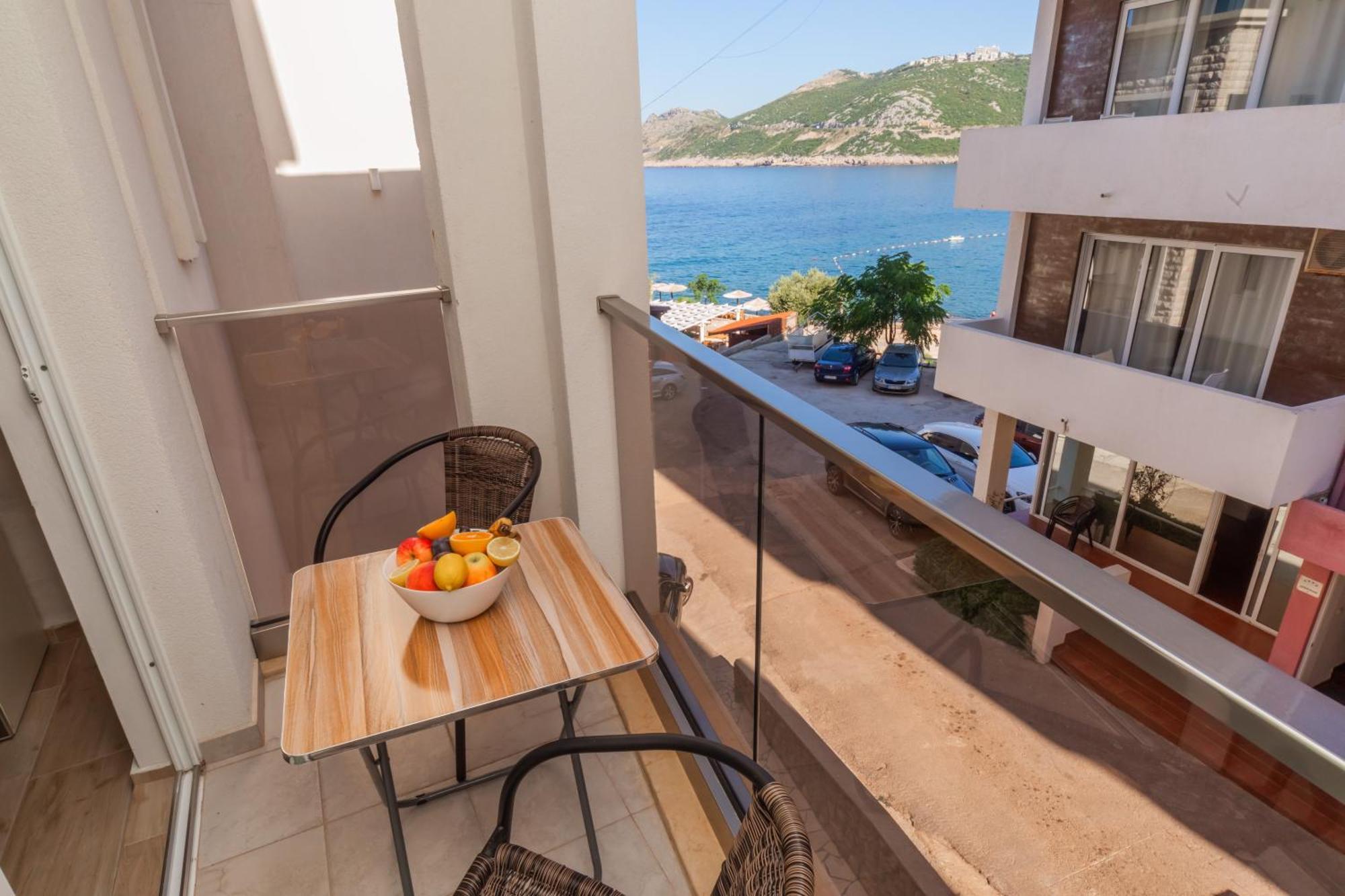 David Lux Beach Rooms Dobra Voda Exteriér fotografie